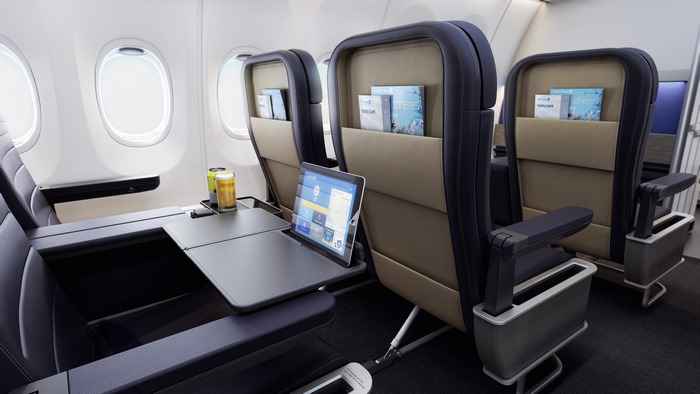 Hạng ghế First Class của United Airlines