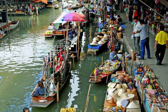 Chợ nổi Khlong Lat Mayom