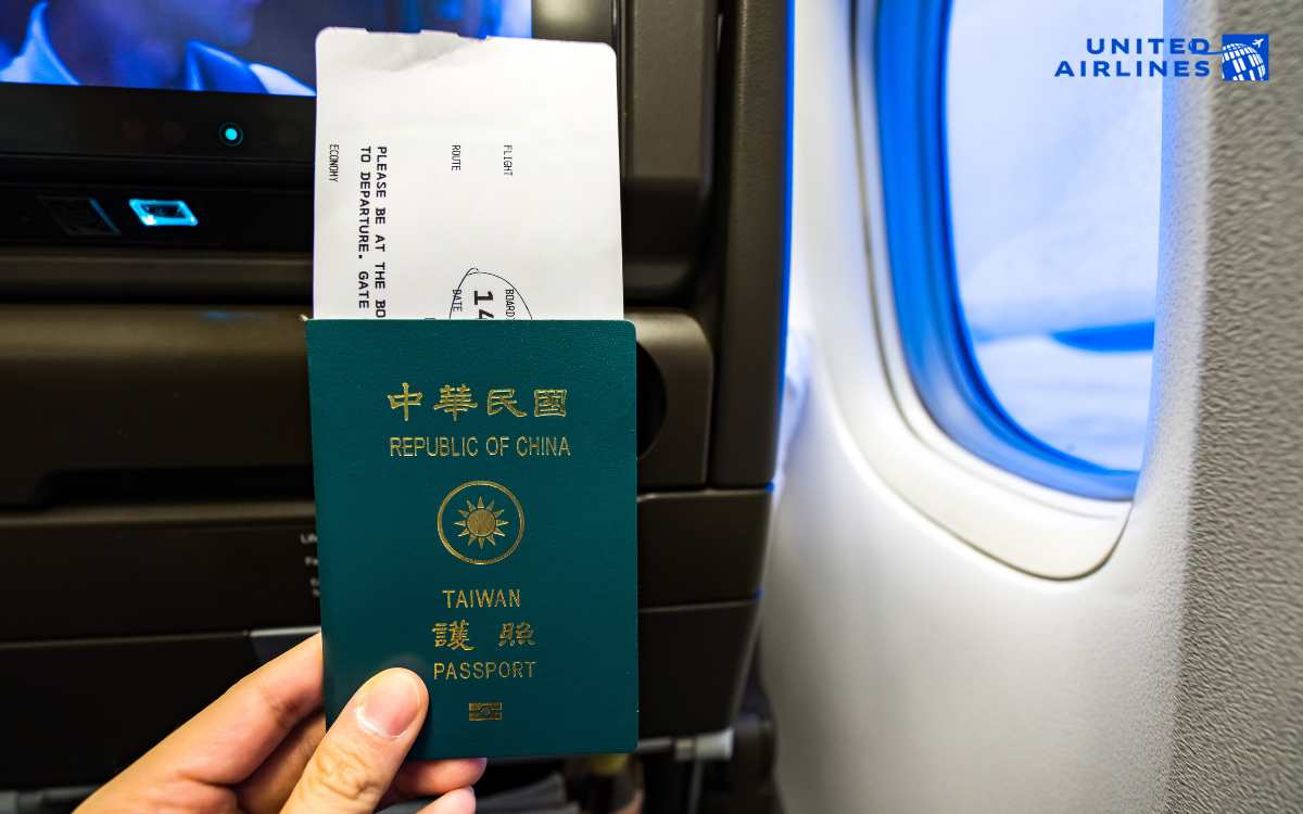 Tình huống thực tế khi đổi vé United Airlines