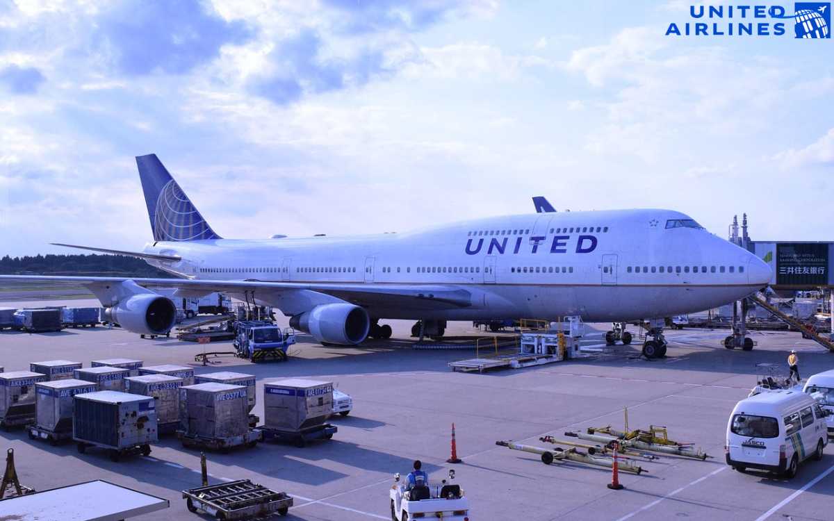 Hướng dẫn check chuyến bay quốc tế United Airlines  