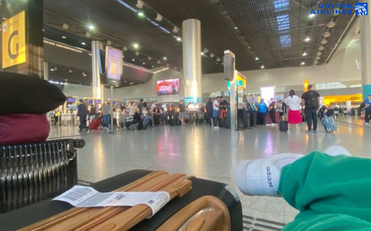 Hành lý xách tay là gì United Airlines