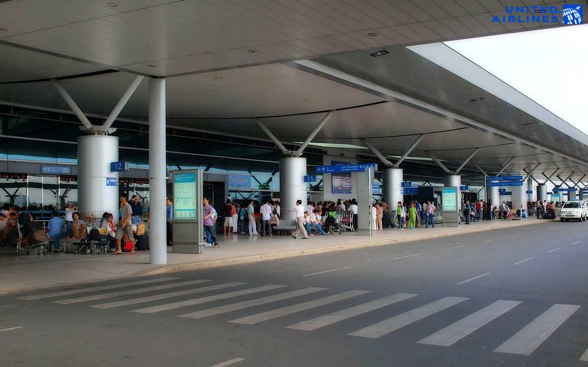 So sánh phương pháp tra cứu vé United Airlines