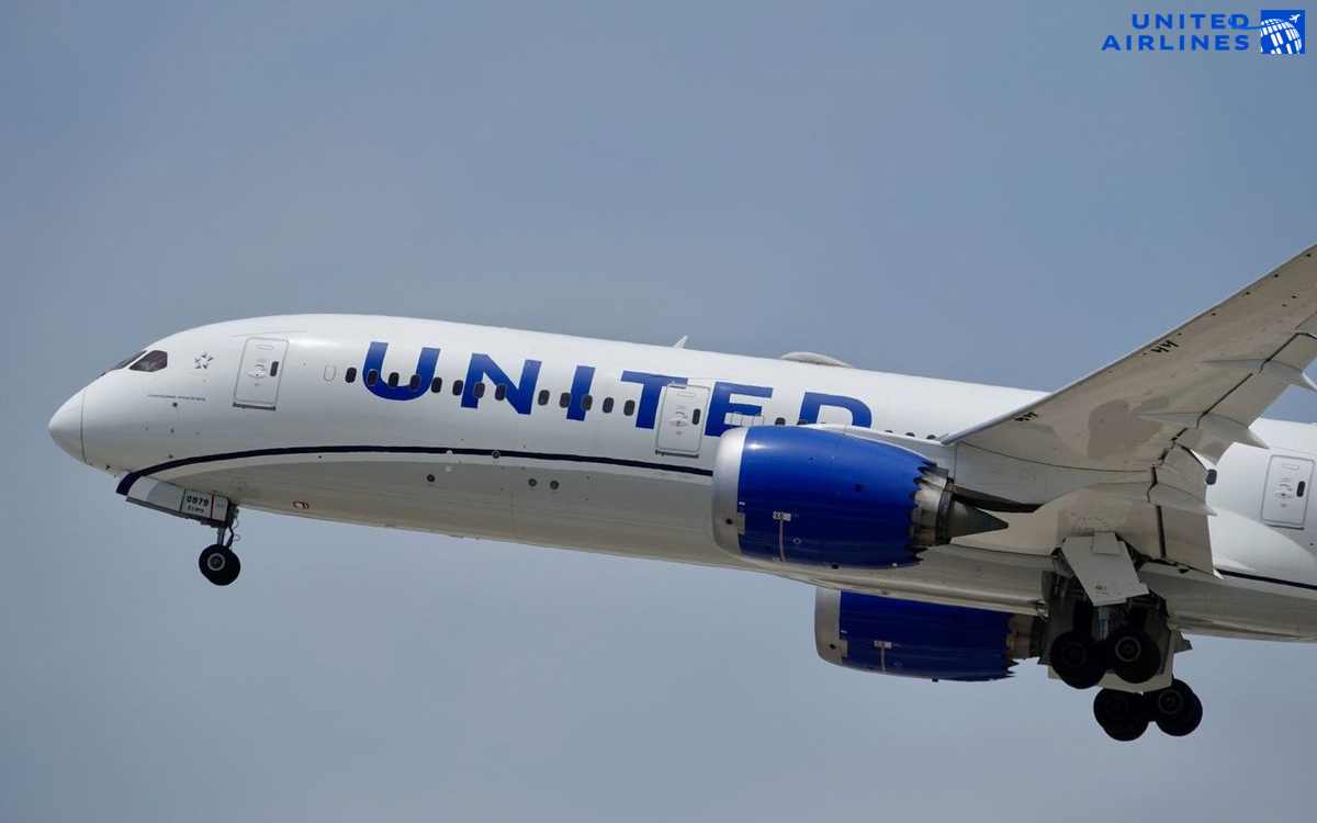 Trải nghiệm bay cùng United Airlines hạng ghế Polaris và phòng chờ Trải nghiệm bay cùng United Airlines hạng ghế Polaris và phòng chờ