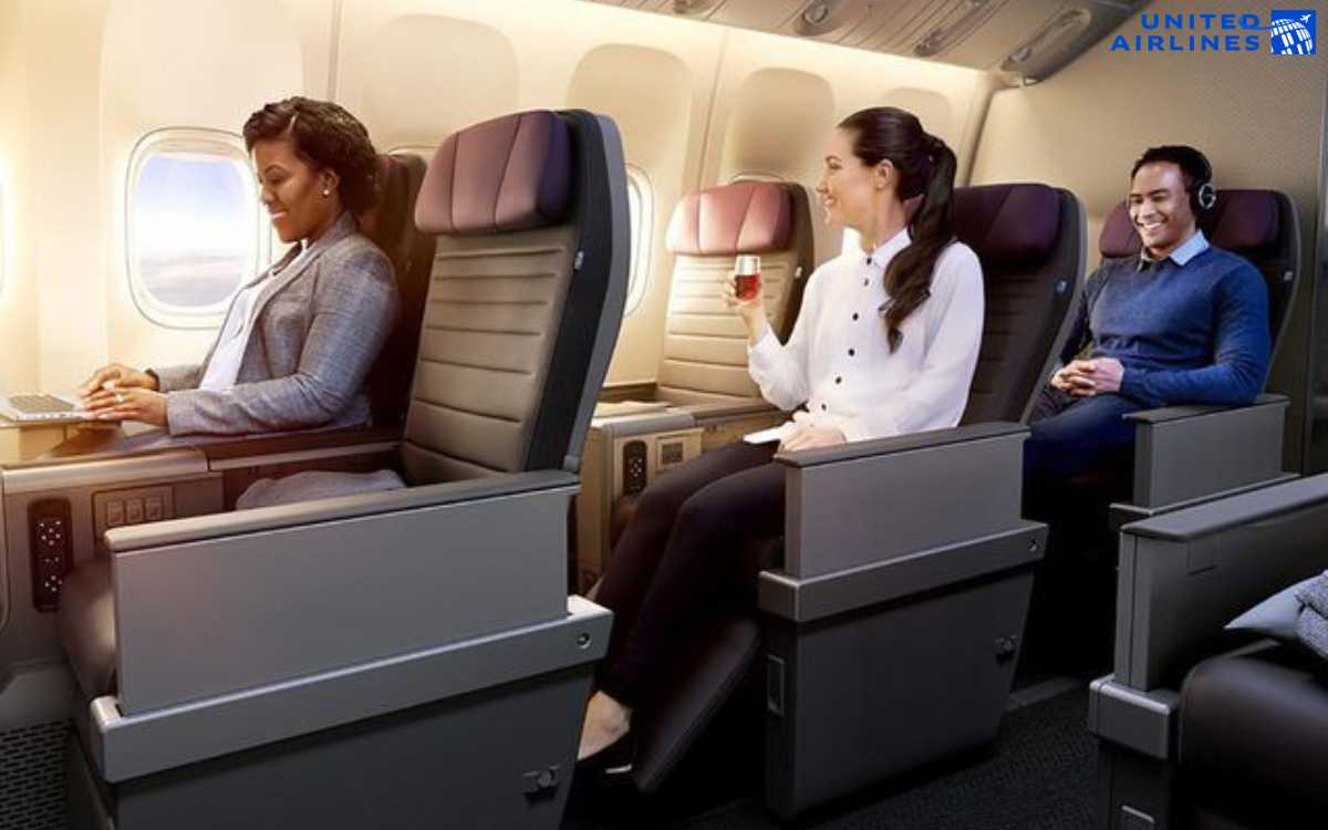 Đặt vé hạng nhất United Airlines
