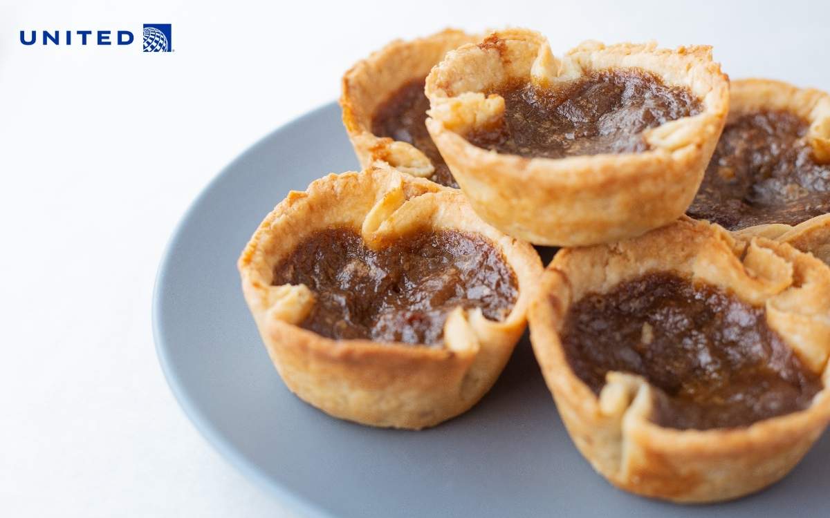 Bánh Butter Tart và Nanaimo Bars món ngọt truyền thống của Canada Bánh Butter Tart và Nanaimo Bars món ngọt truyền thống của Canada