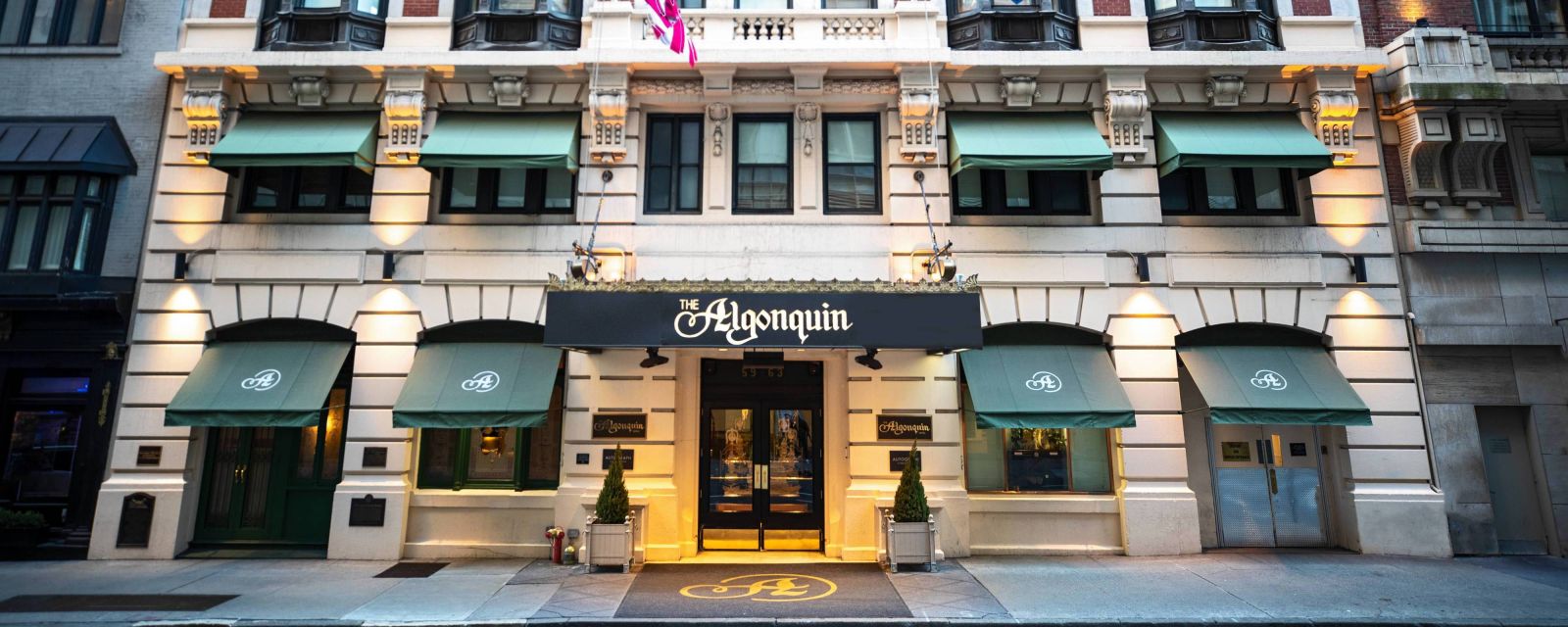 Khách sạn Algonquin Hotel