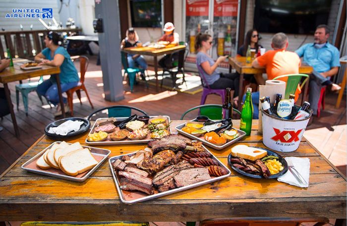 Nhà hàng The Pit Room