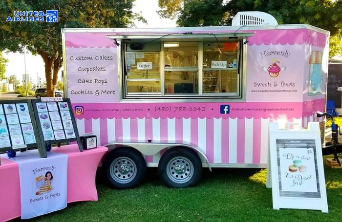 Thưởng thức tráng miệng tại food truck Phoenix