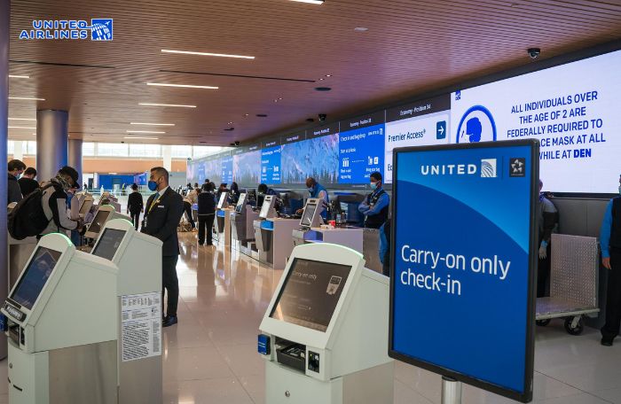 Check in United Airlines tại sân bay Check in United Airlines tại sân bay