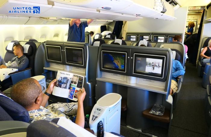 Hạng First Class Hạng First Class