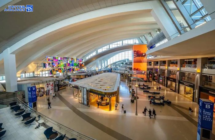 Sân bay quốc tế Los Angeles (LAX) Sân bay quốc tế Los Angeles (LAX)