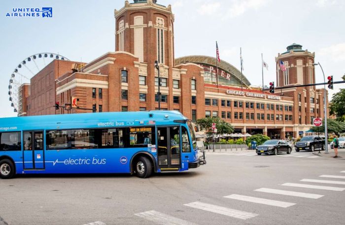 Sử dụng xe buýt ở Chicago để di chuyển tiết kiệm