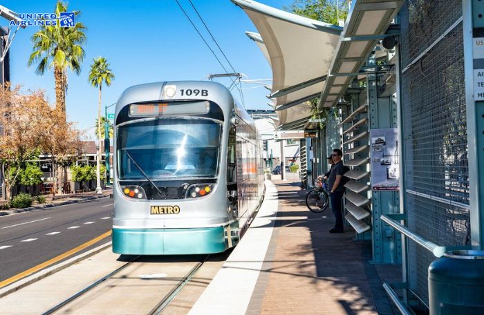 Sử dụng Light Rail khám phá Phoenix