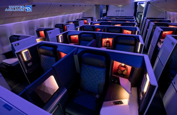 Không gian khoang hạng nhất United Airlines Không gian khoang hạng nhất United Airlines
