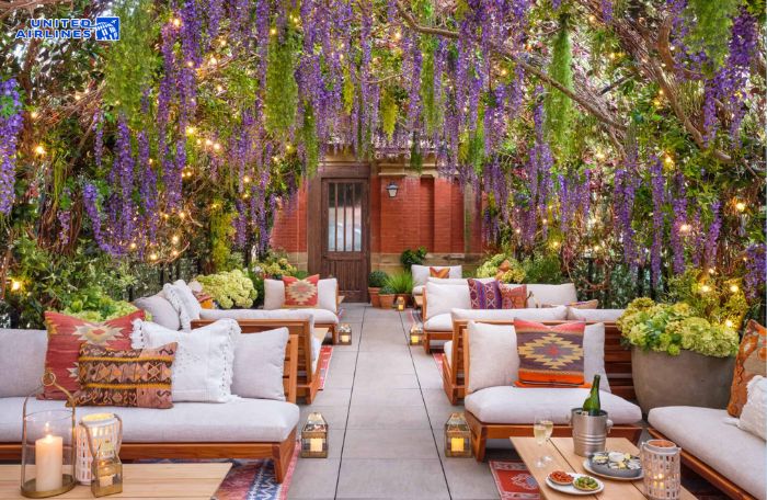 Khách sạn The Beekman