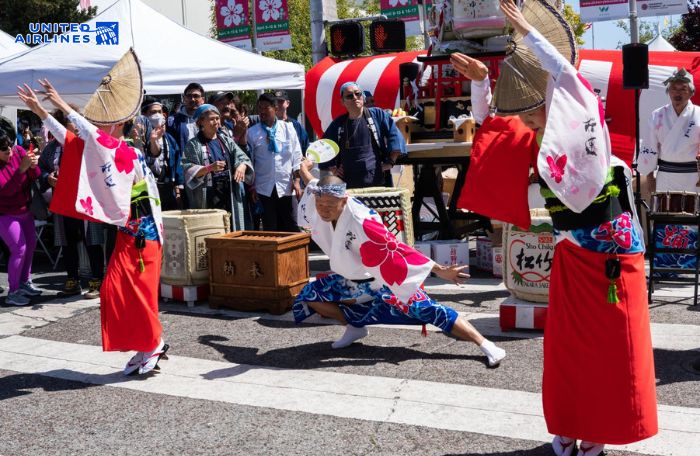 Lễ hội Hoa Anh Đào California