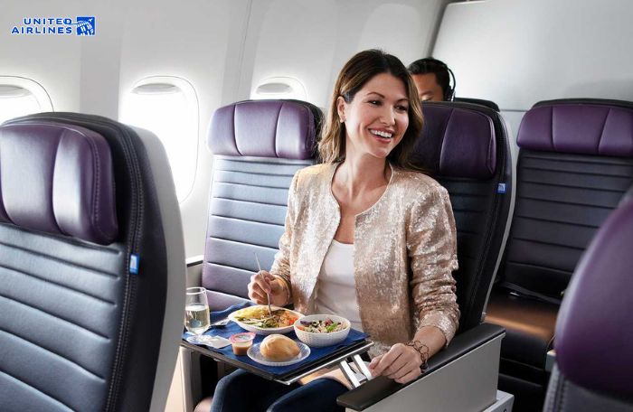 Sử dụng dặm bay nâng hạng ghế United Airlines Sử dụng dặm bay nâng hạng ghế United Airlines