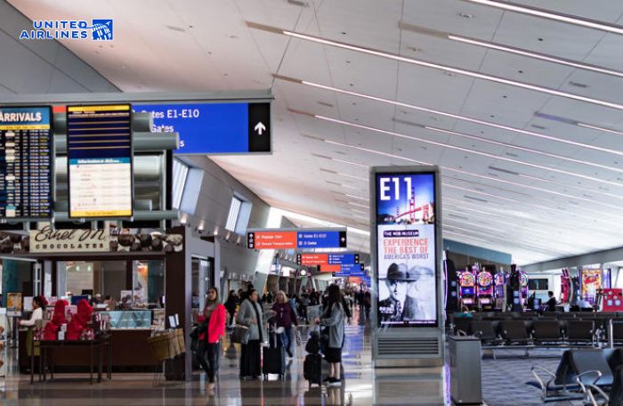 Sân bay Harry Reid là cảng hàng không chính ở Las Vegas