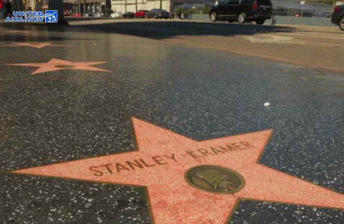 Stanley Kramer là ngôi sao được vinh danh đầu tiên