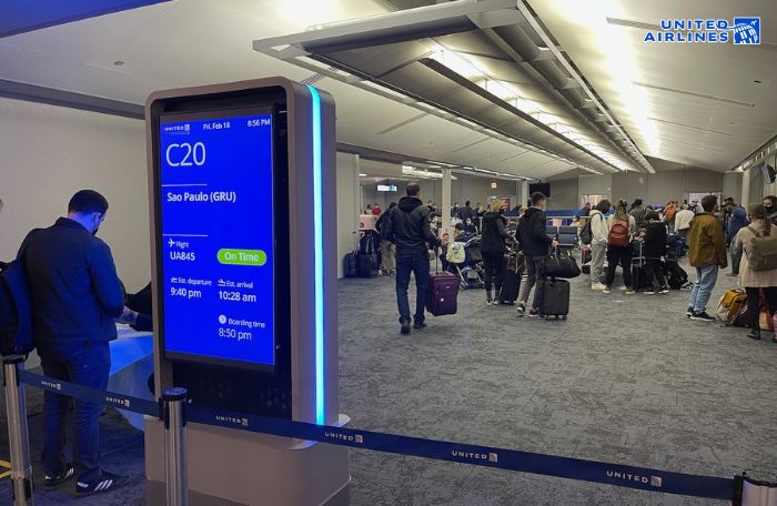 Cập nhật cổng lên máy bay United Airlines