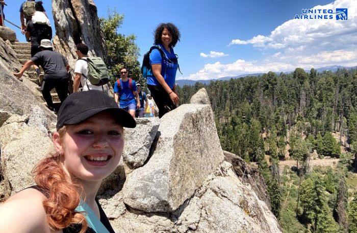 Lựa chọn trang phục du lịch ở Fresno kỹ càng