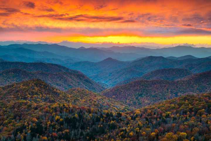 Mùa thu ở Cherokee, phía bắc bang Carolina, Mỹ