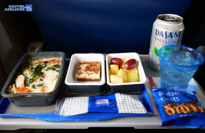 Bữa ăn phổ thông United Airlines Bữa ăn phổ thông United Airlines