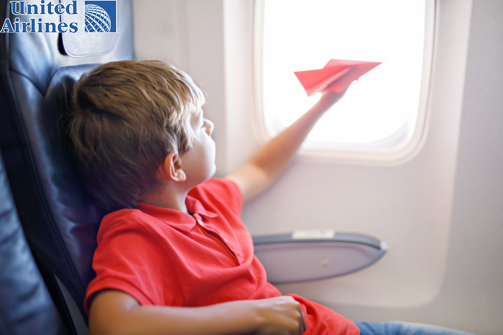 Những điều cần chuẩn bị cho trẻ em khi đi máy bay