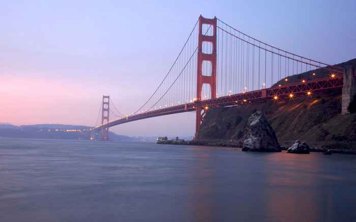Cây cầy Cổng Vàng nổi tiếng của thành phố San Francisco
