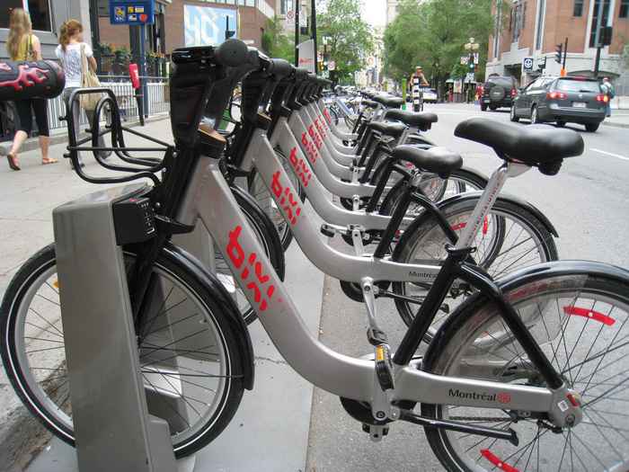 Chọn một chiếc Bixi bike tham quan Montreal!