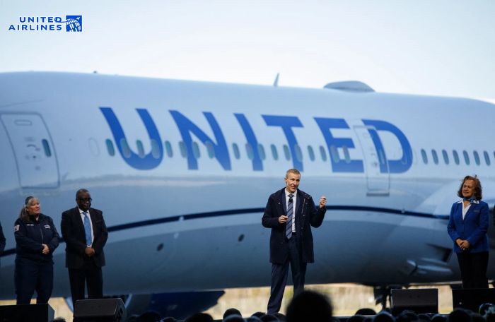 United Airlines liên tục đổi mới công nghệ và dịch vụ United Airlines liên tục đổi mới công nghệ và dịch vụ