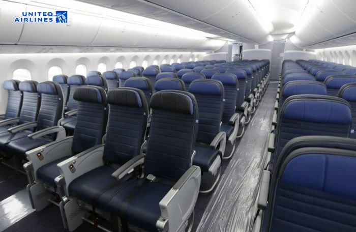 Hạng phổ thông United Airlines