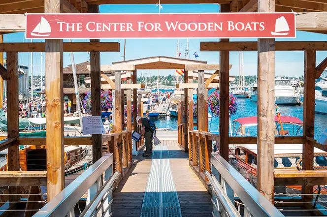 Khám phá Center Wooden Boats Seattle